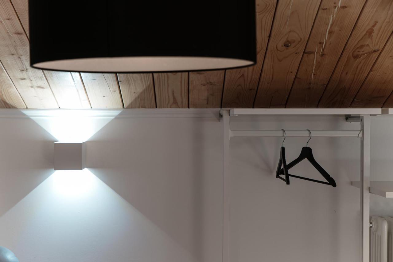 Attic 64 - The House Of Travelers Apartment Como Exterior photo