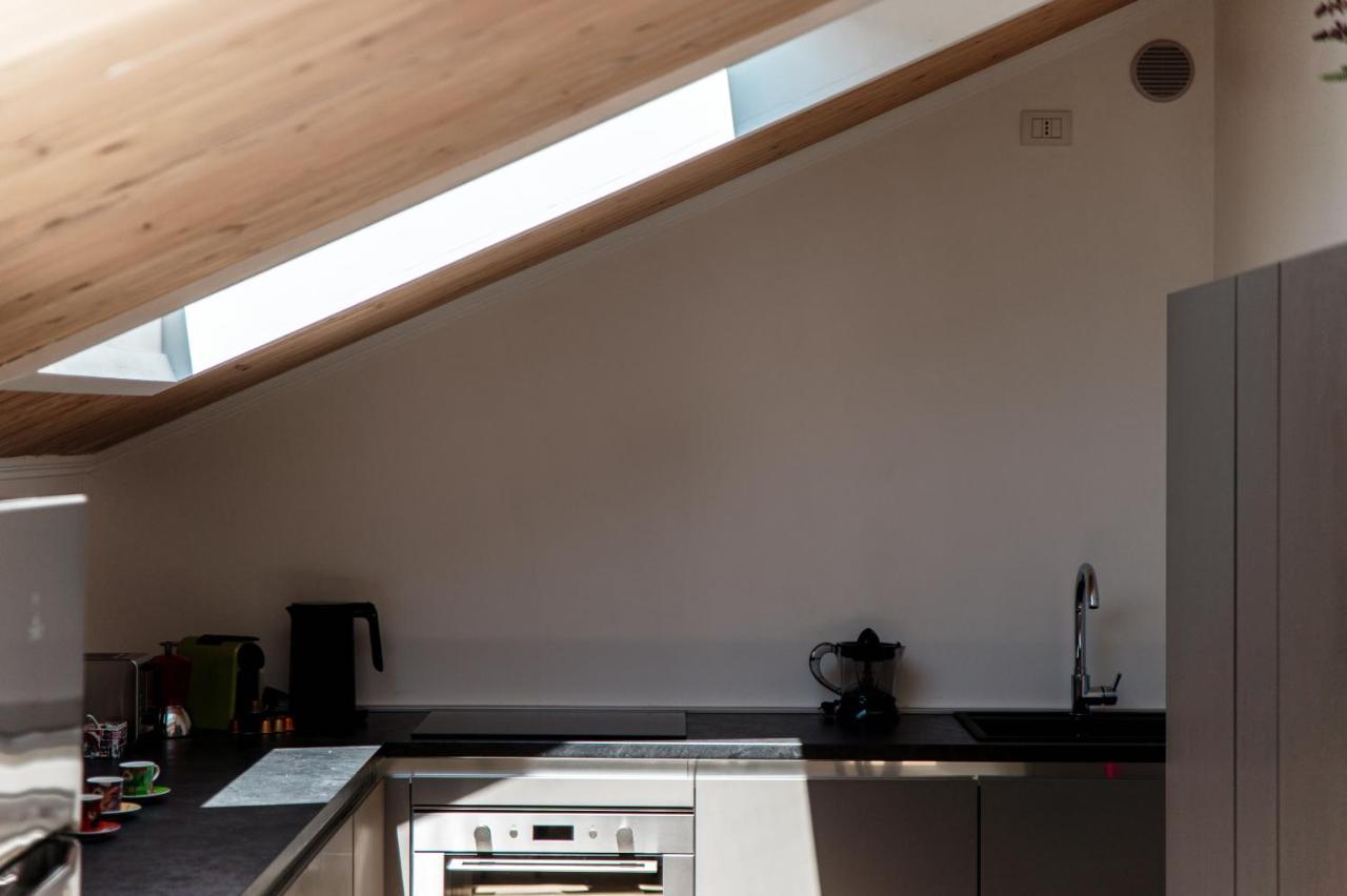 Attic 64 - The House Of Travelers Apartment Como Exterior photo